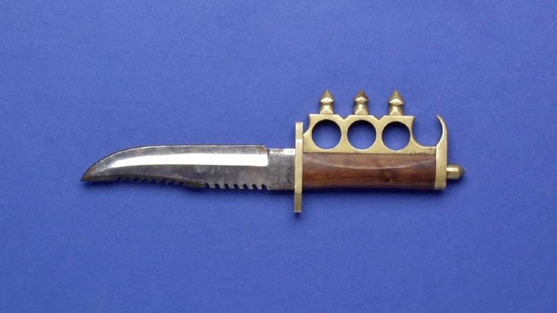 Trench knife